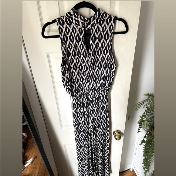 Elegant Wide Pant Romper - Picture 2 of 5